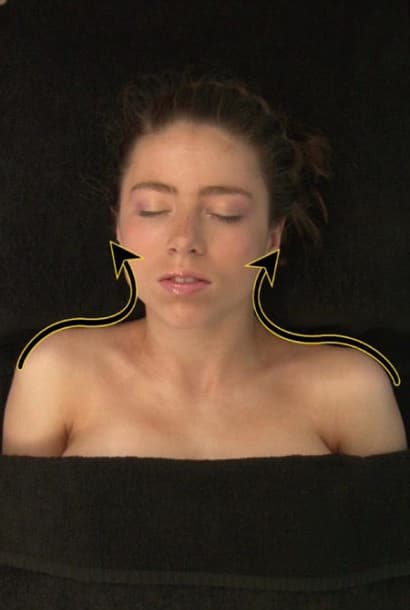 Neck massage to relieve tension